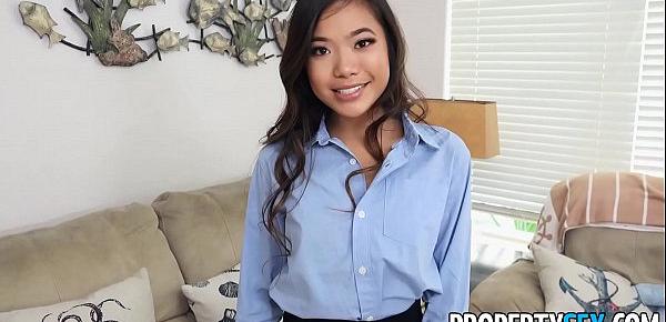  PropertySex Fine Asian agent wants to sell bigger houses
